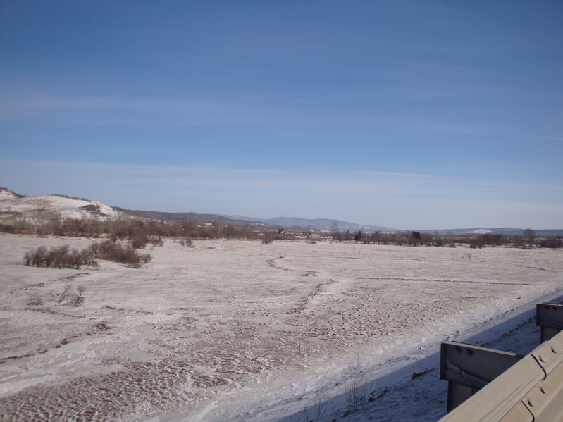 Вид с трассы на поселок Лондоко/View to Londoko settlement from the motorway