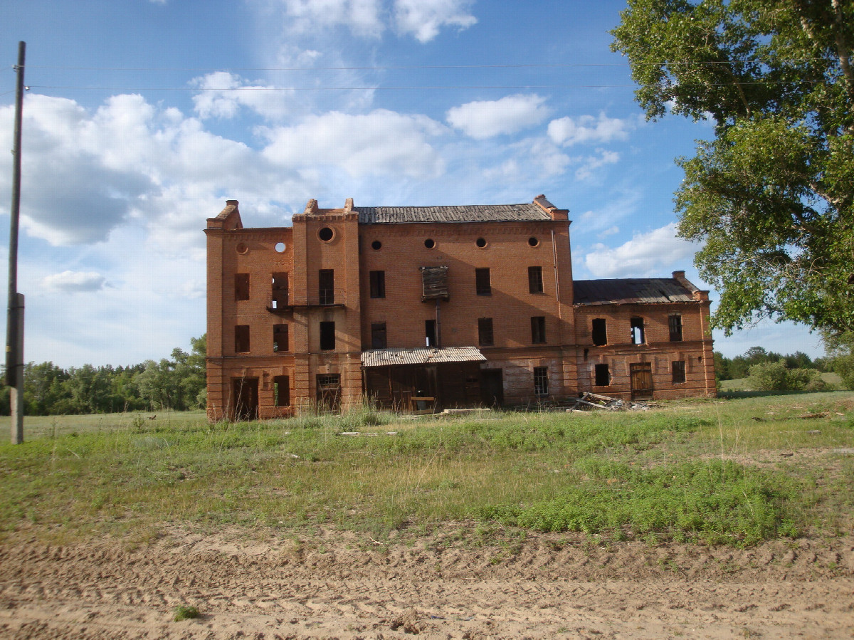 бывшая мельница - former mill