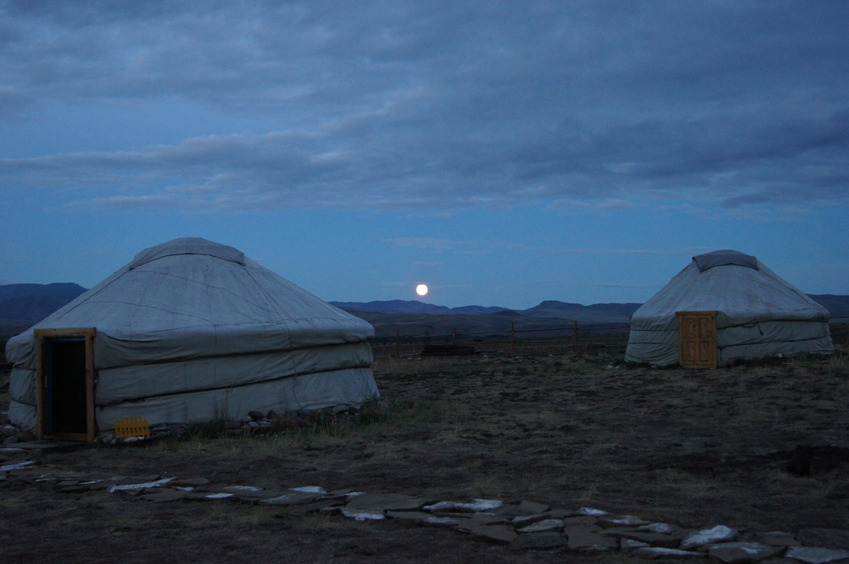 Вечер на базе Бий-Хем/Evening at Biy-Khem camp