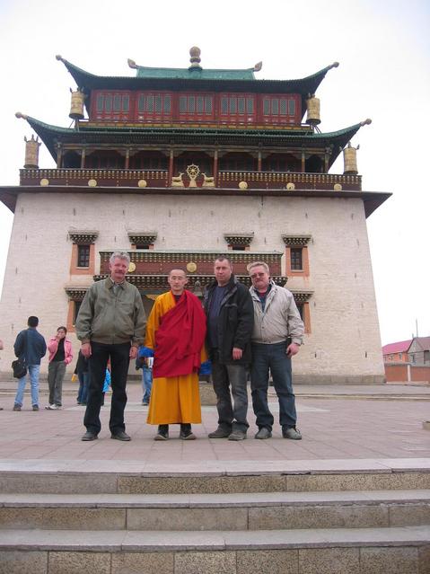 В буддийском монастыре / In a Buddhist monastery