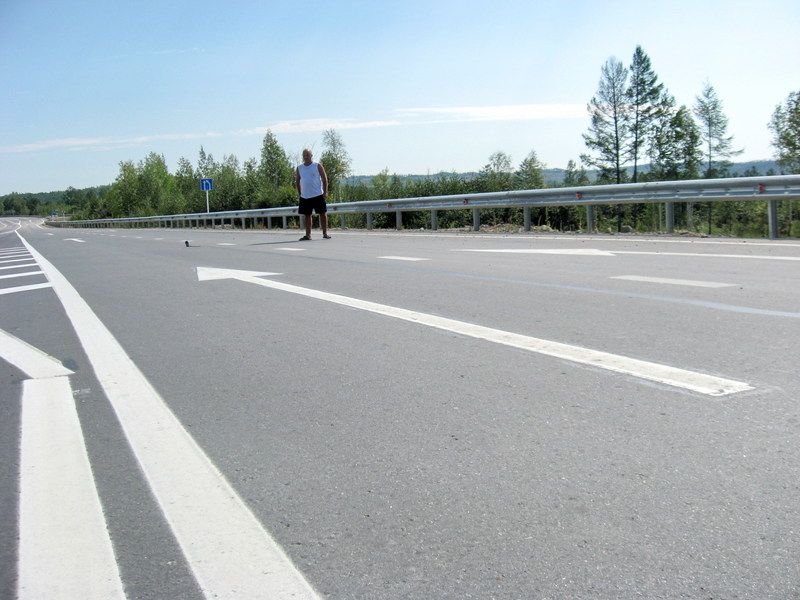 Стрелки указывают на прибор!/Road arrows indicate confluence