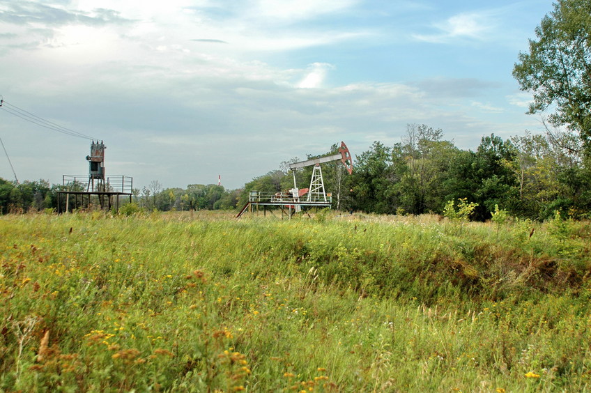 Oil pumping unit/Качалка