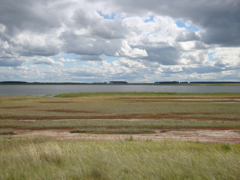 Вид с берега в сторону точки / Confluence view from the shore