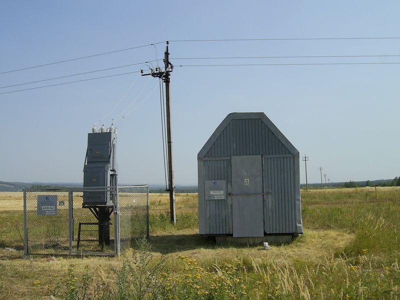 Transformer and booth