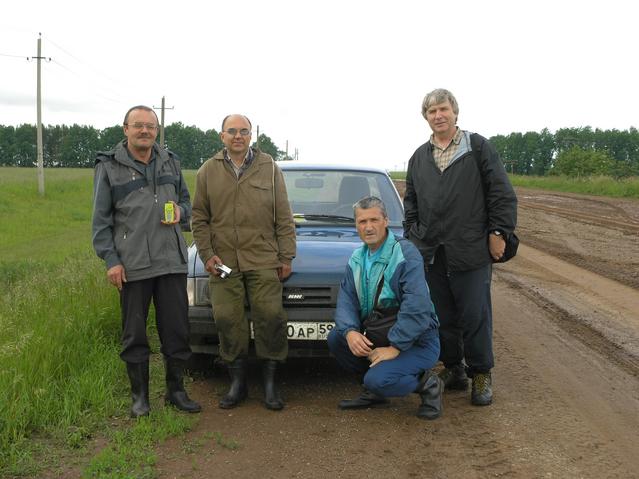 Виталий, Виктор, Анатолий и Александр рядом с точкой -- Vitaly, Victor, Anatoly and Alexander near the confluence