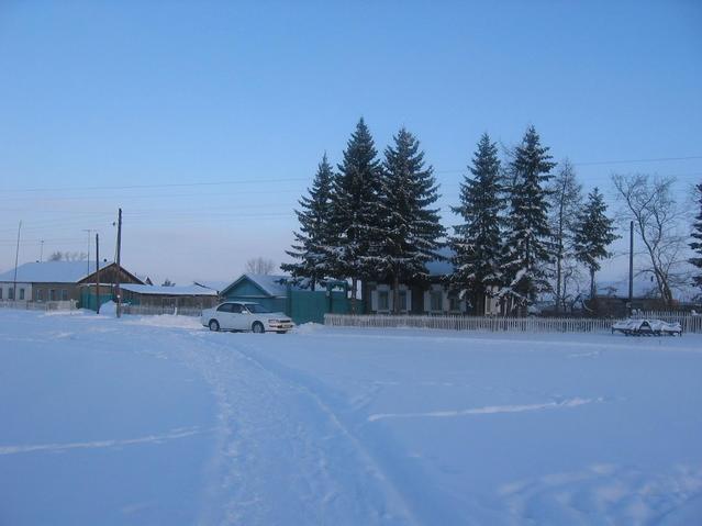 Хантерское авто в деревне -- The hunting vehicle in the village