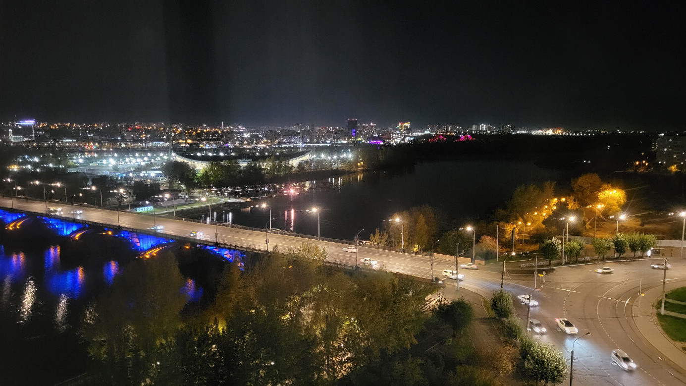 Вечерний Красноярск, вид из гостиницы / Krasnoyarsk ebening view from the hotel