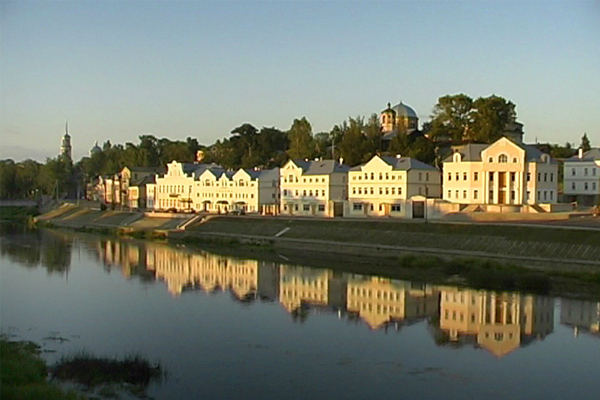 View to embankment from Tvertsa-river bridge