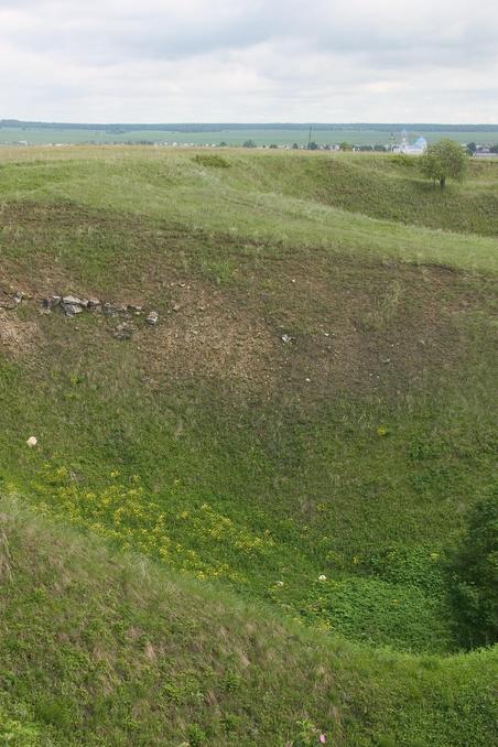 Карстовые воронки на Казаковской горе -- Karstic funnels on the Kazakovskaya mountain