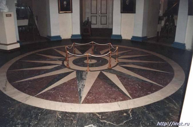 Large hall under the cupola. Большой зал.