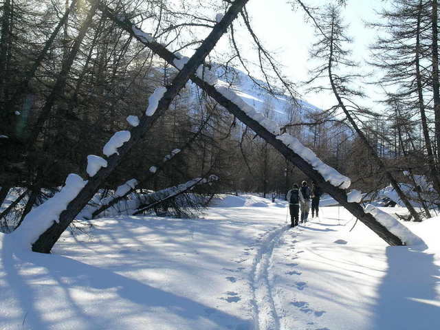 Going up the Khulakag River