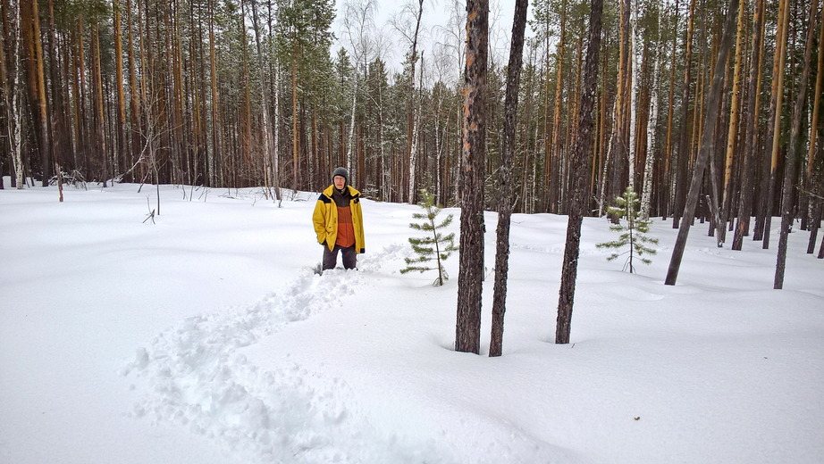 Rainer in deep snow 