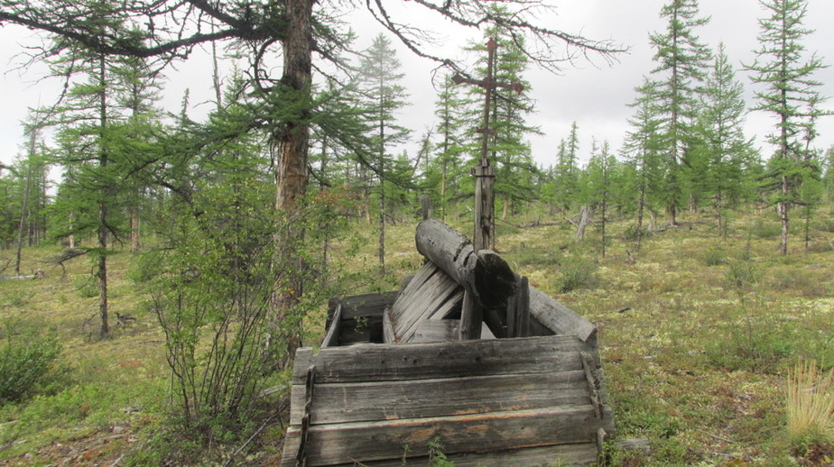 Shaman grave