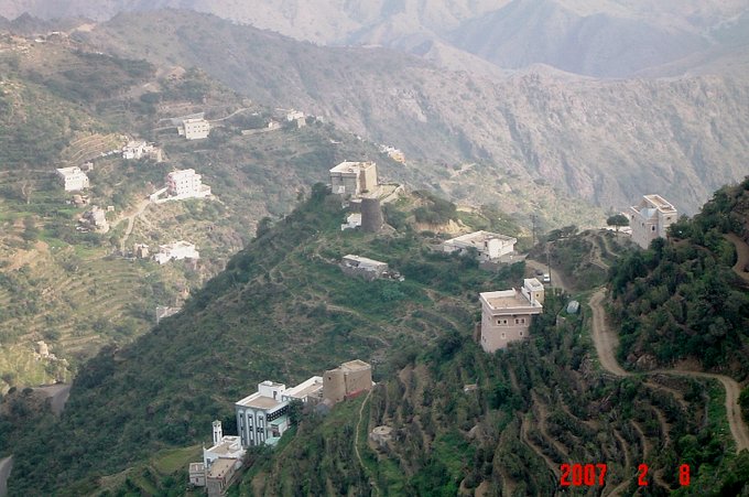 View from Fayfā' Mountain, about 30 km S of the Confluence