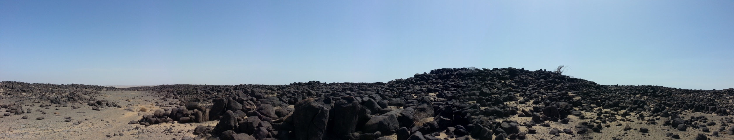 Panoramic view of the confluence area