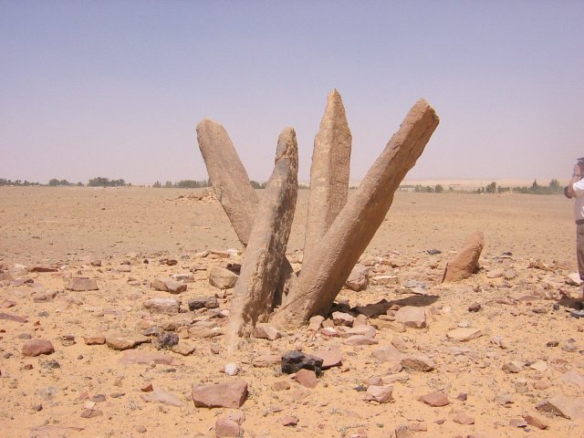 The Rajājīl standing stones