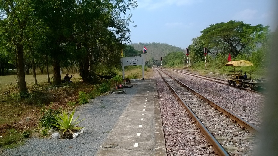 From Pak Pan station hundred metres to go