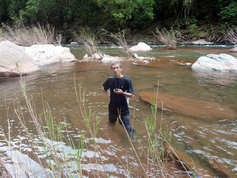 Pierre trying to get a GPS registration near the confluence point