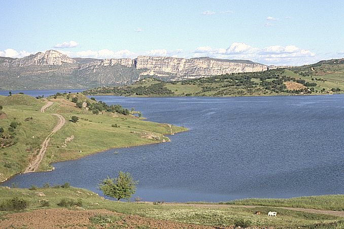 The lake and the Confluence, unreachable at this moment