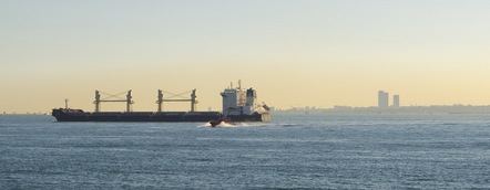 #1: The confluence point lies near the stern of the large ship - 309 meters away. (This is also a view to the West.)