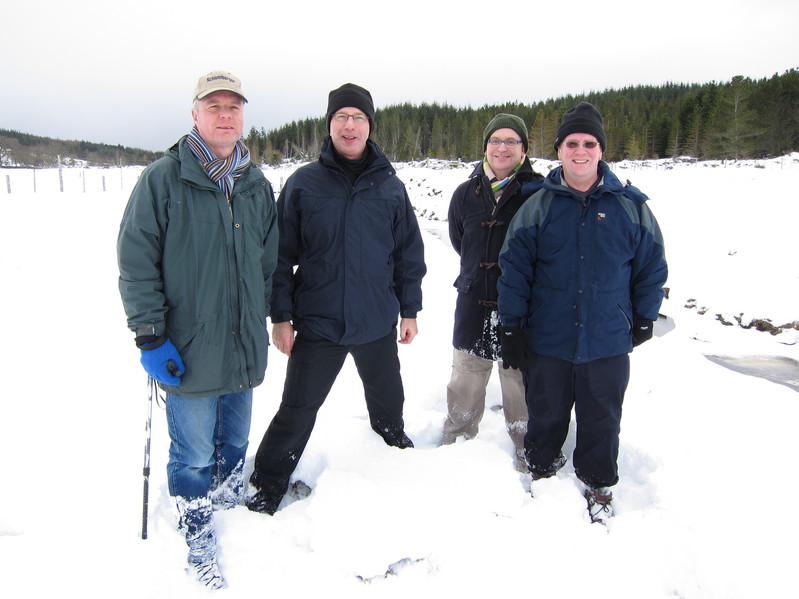 Group photo at the confluence point