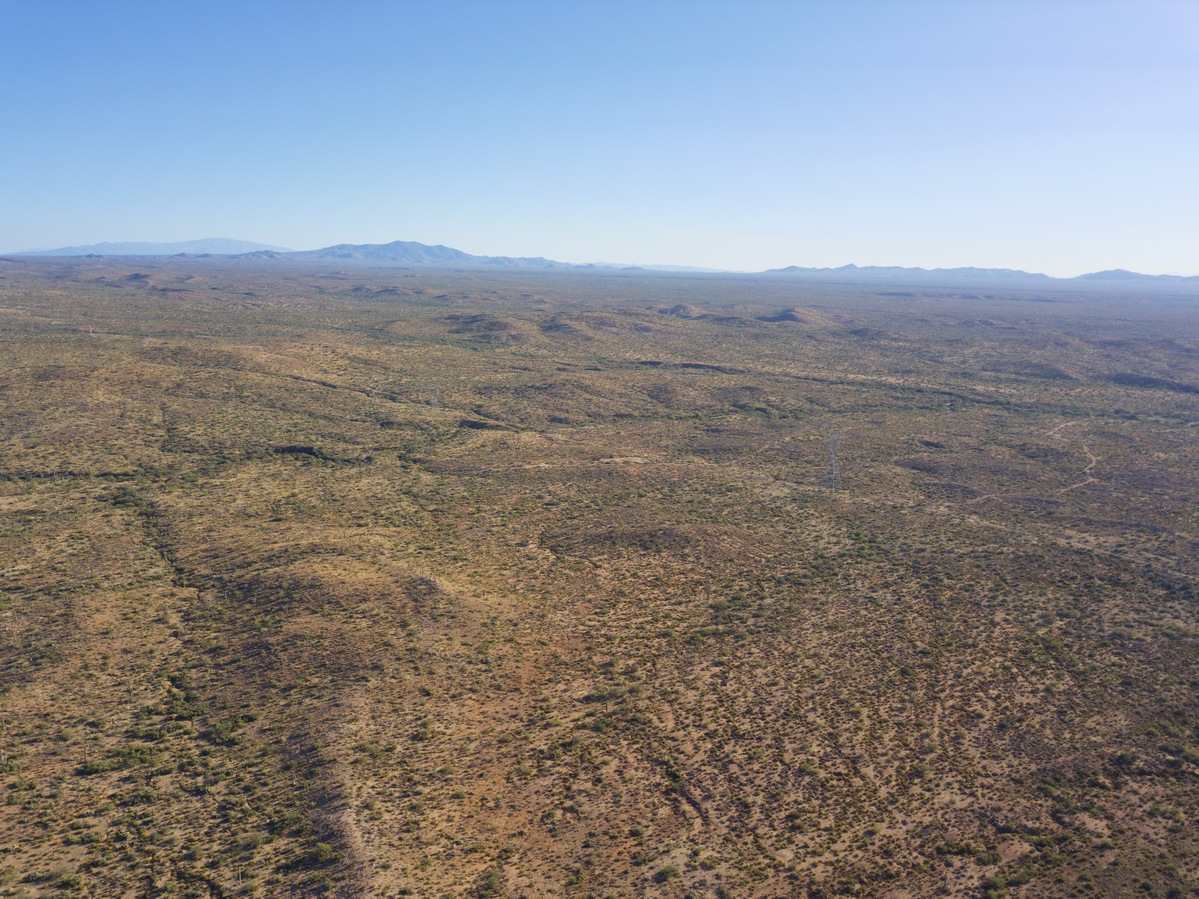 View South, from 120m above the point. (The corral - where I parked and began my hike - is visible at the right edge of the photo.)