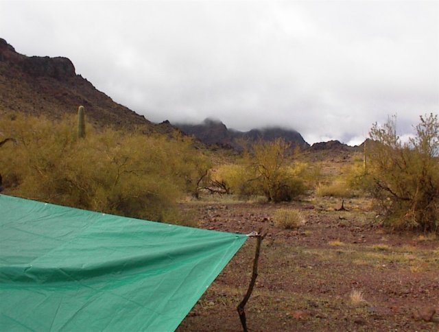 Low sunshine? clouds in the desert