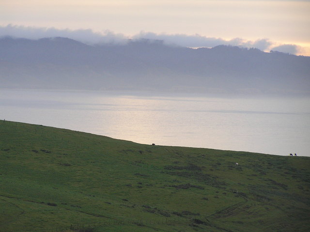 View to the east from the knoll 60 meters south of the confluence, looking across the San Andreas Rift Zone east toward mainland California.