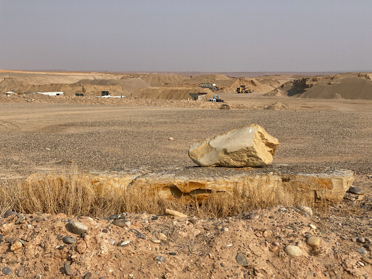 The confluence point lies less than 1 mile away, past this quarry