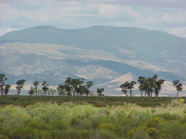 Beautiful view to the west from the confluence site.