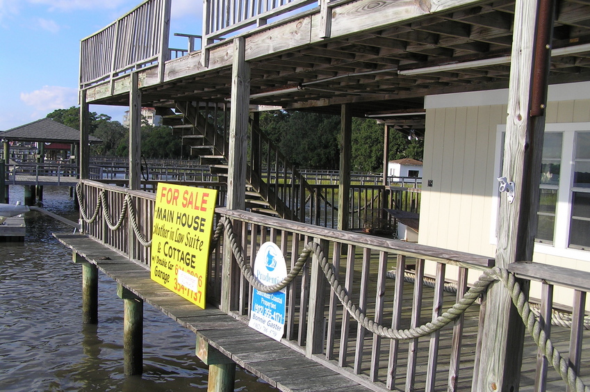 Another confluence for sale:  Looking northeast from the confluence point.