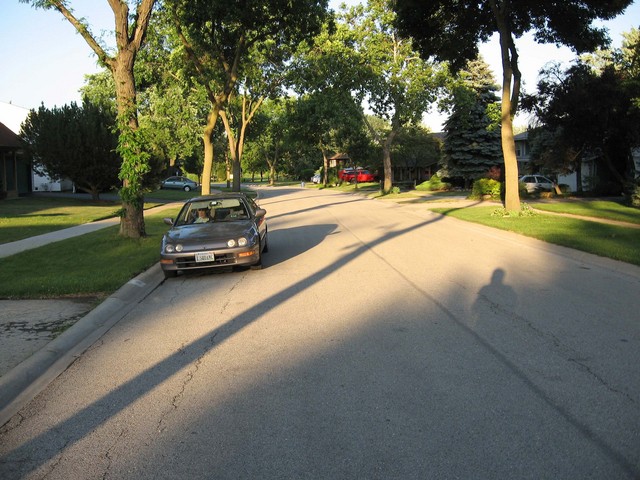 Look east along Brentwood Avenue.