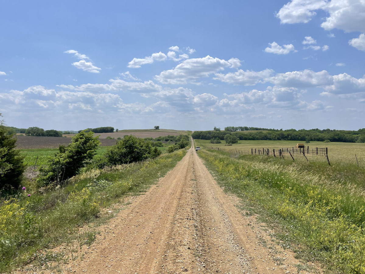 Walking westward back to where I parked (rental pickup in the distance)