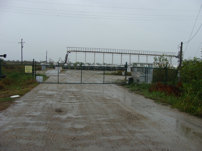 Safety may begin at the unmanned gate at the end of Elaine Road, but this is where my first approach attempt ended.