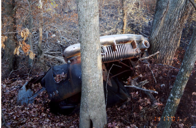 Rotting old car