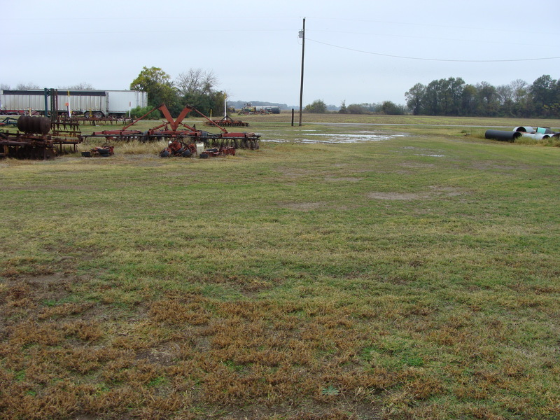 Looking west toward Colony Road from 33N 91W.