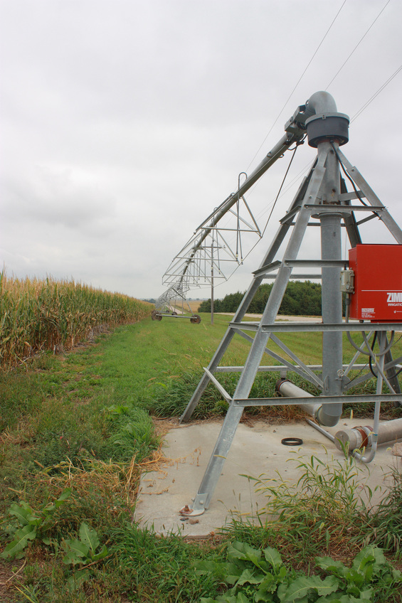 Irrigation Pivot across the road w/Corn