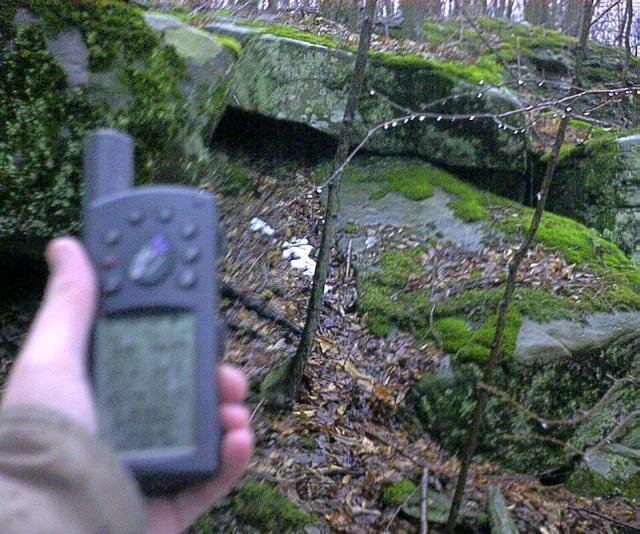 At the confluence.  Camera focused on rock, not GPS (perils of digital cameras).