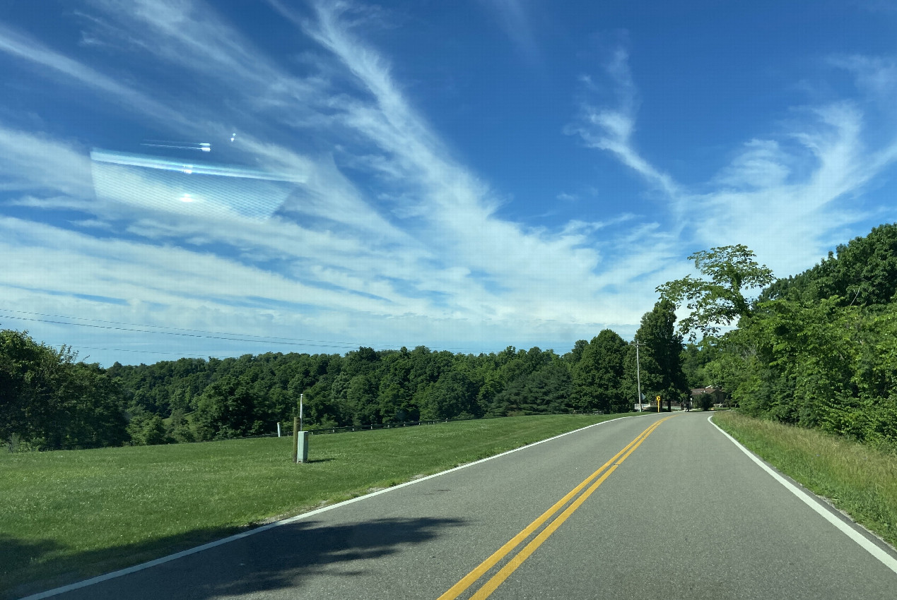 Nearest road to the confuence point and the beautiful scenery. 