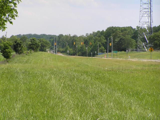 Looking south from the confluence site.