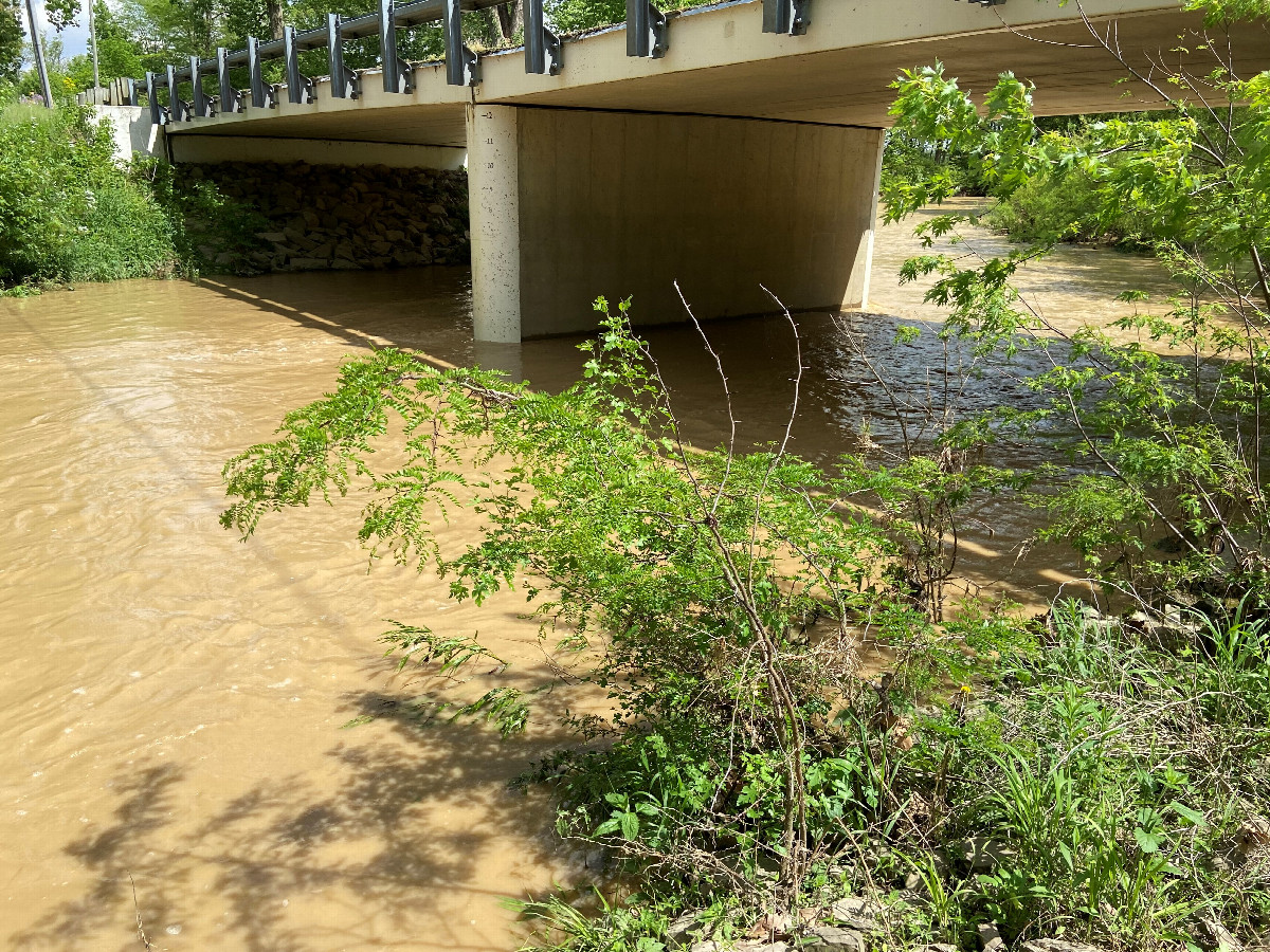 Site of the confluence point, near the shore, but in the water, on the near side of the bridge, looking southeast. 