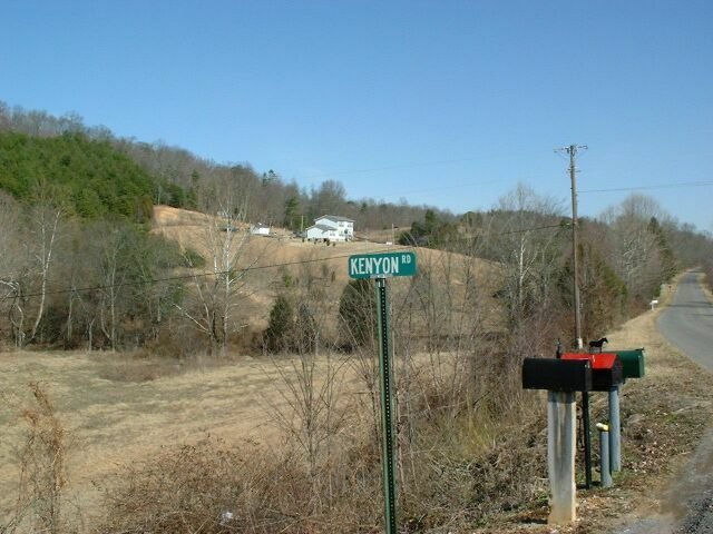 Turning off of Long Creek Rd onto Kenyon Rd.