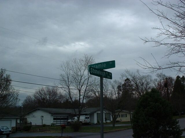 Road sign Stoneleigh Rd and Laramie Dr.