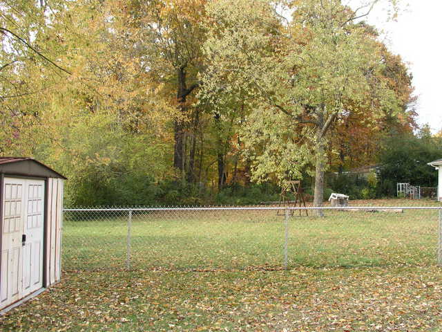 Visit #1 on March 4, 2001, stopped just beyond this fence marking the northwest edge of the 5809 Stoneleigh Road backyard.