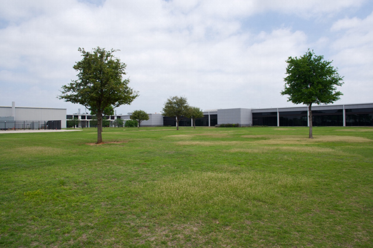 The confluence point lies on a lawn in the Convergence Office Park.  (This is also a view to the North.)