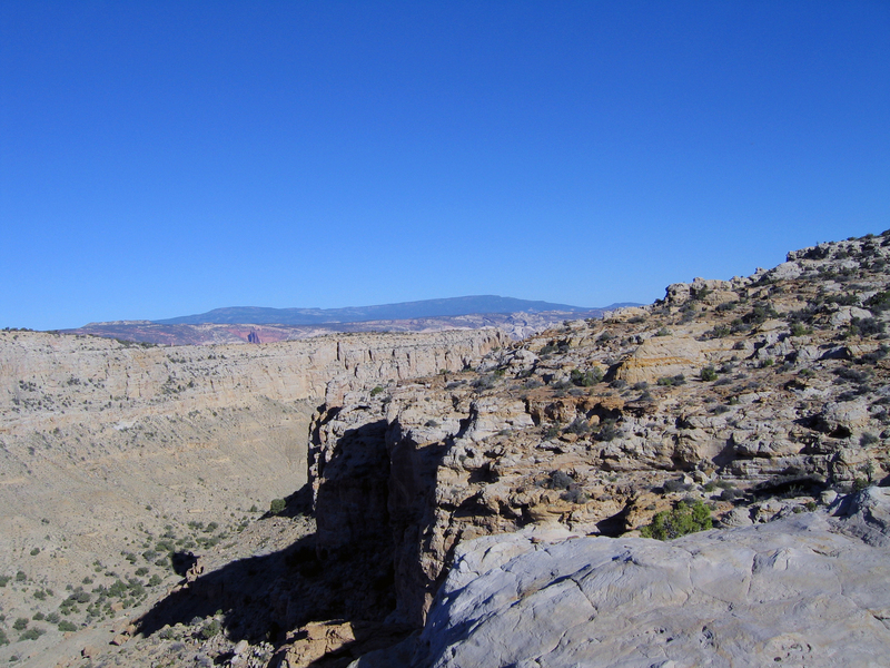 View west down the gorge. 