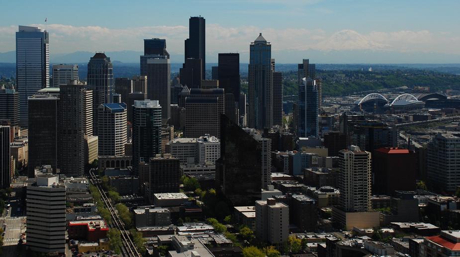 Seattle and Mount Rainier in the background