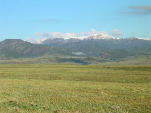 Looking NW from very near confluence.