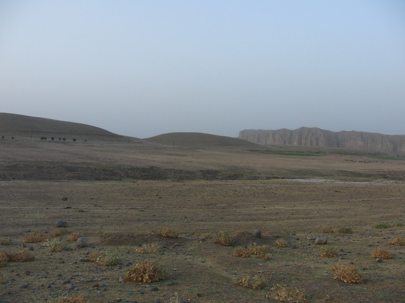 View to the East: Yangi-Pandjob and lonesome house at the dirt road