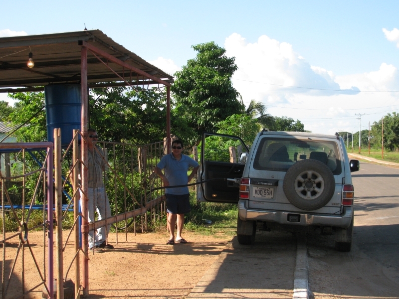 Gas station at Boca del Pao